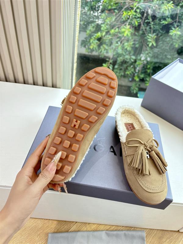 2025126112127977 310